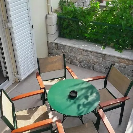 Vasiliki アパート Stoúpa