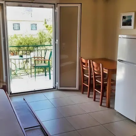 Vasiliki Apartment *